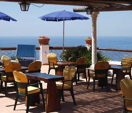 فندق Punto Azzurro