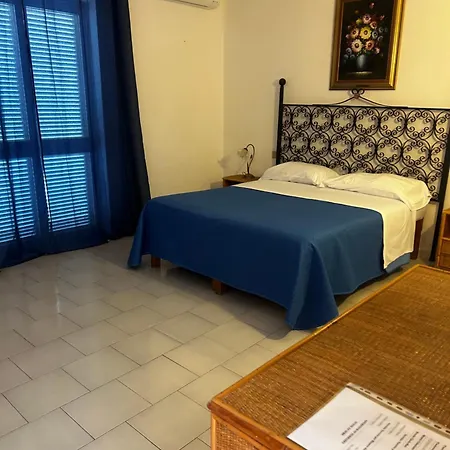 فندق Punto Azzurro